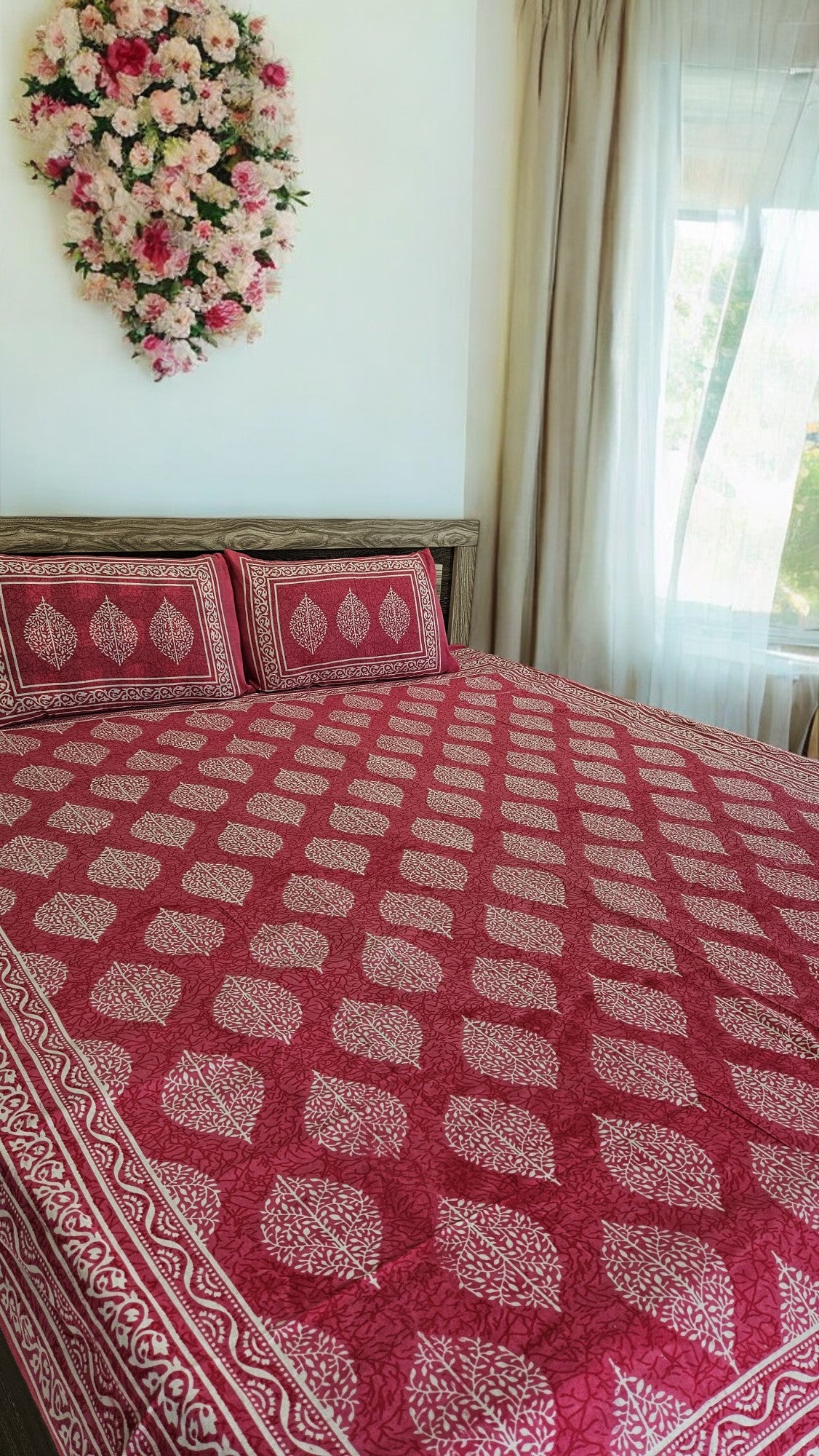 Pink Print Double Bedsheet with 2 Pillow Cover