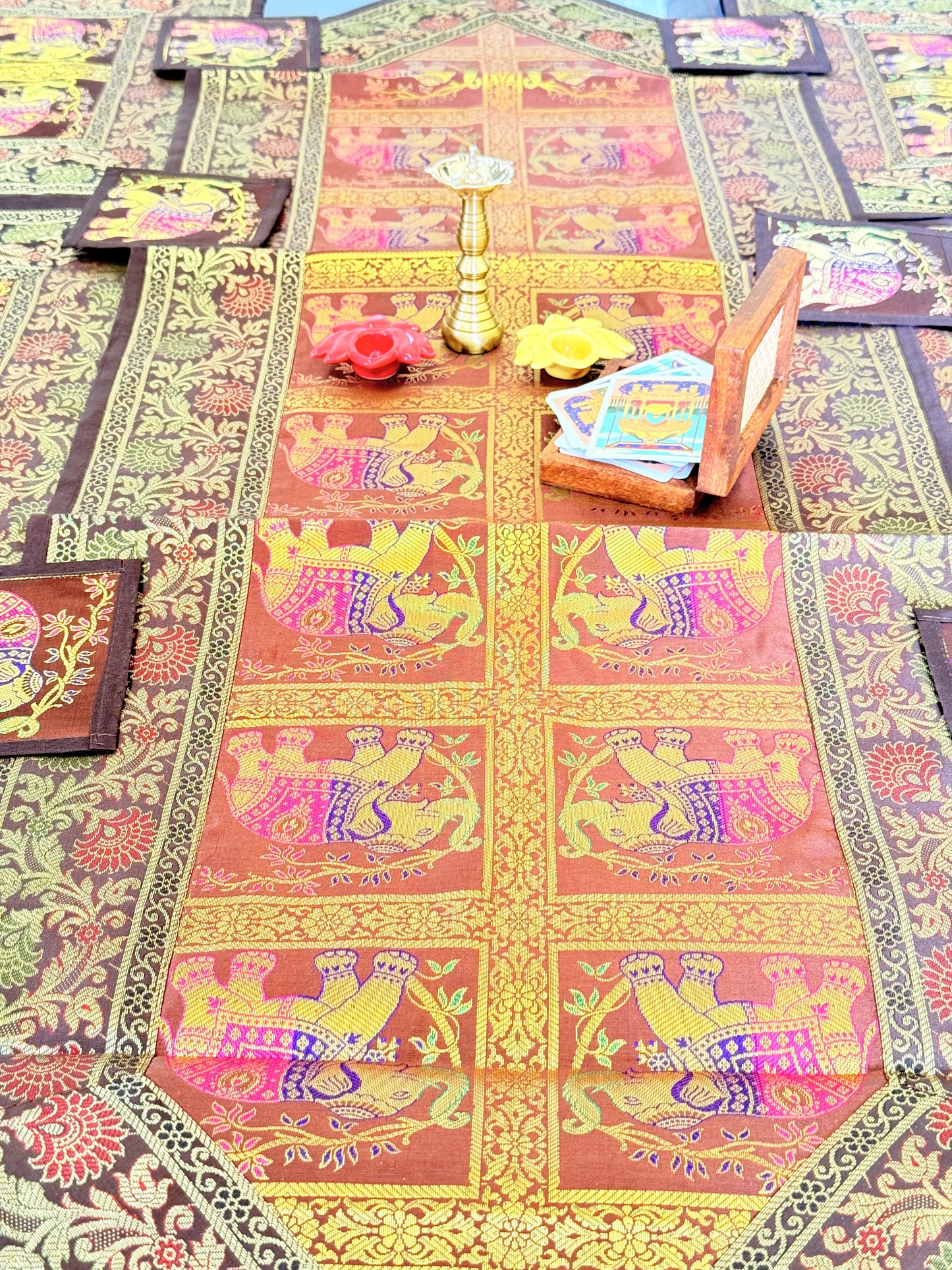 GOLD DECORATIVE FESTIVE BANARASI AILK RUNNER MAT AND COASTER SET
