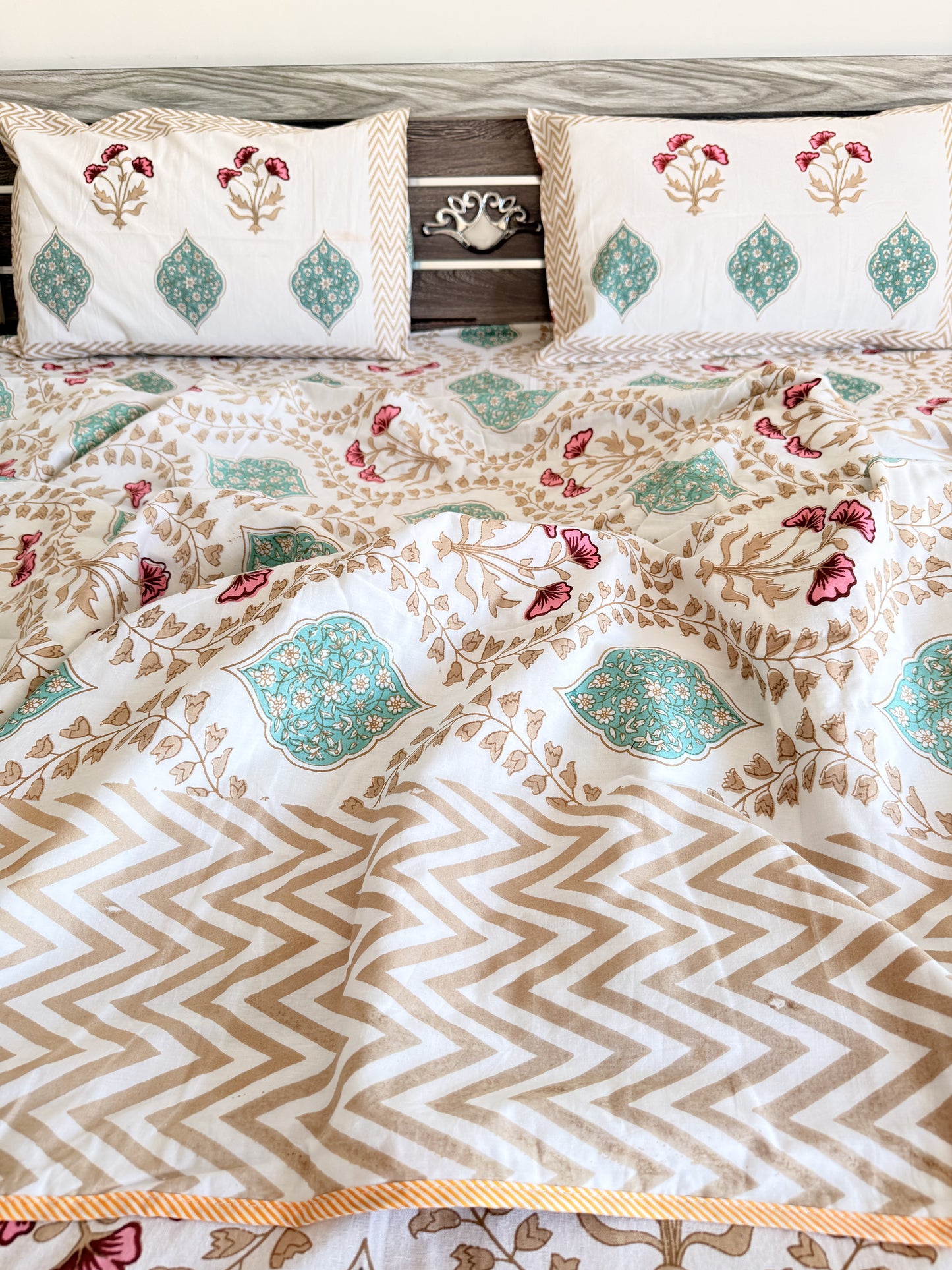 Brown wave Handblock Cotton Double Dohar with Double Bedsheet