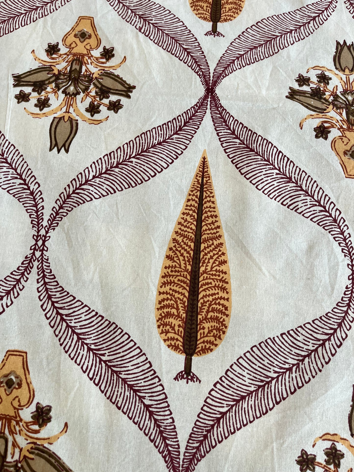 Brown Floral Abstract Double Bedsheet with 2 Pillow Cover