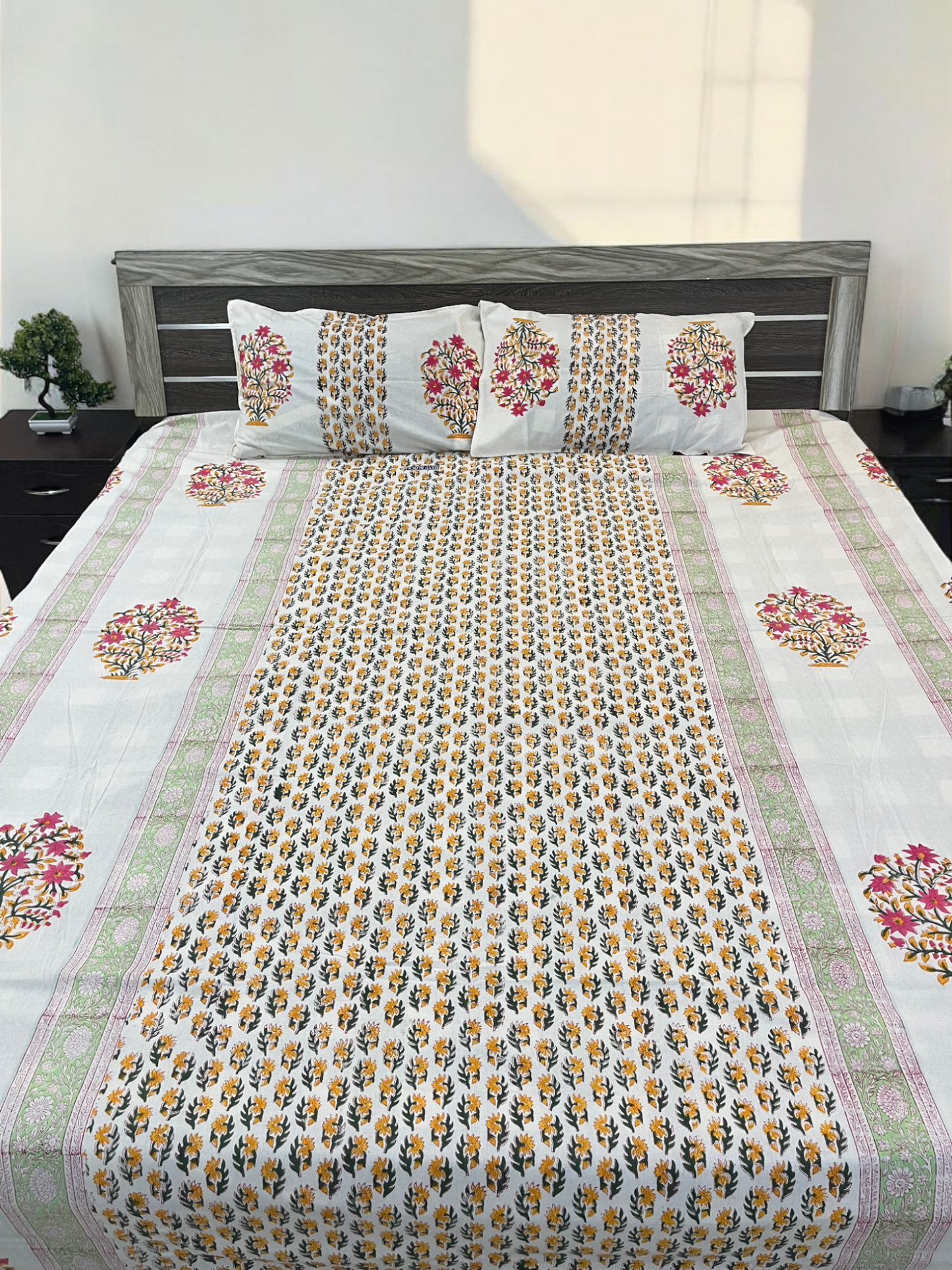 Handblock Floral Abstract Print Bedsheet (White and Pink)