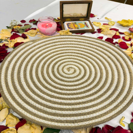White Spiral Table Placemat (Pack of 2) – Eco-Friendly and Stylish