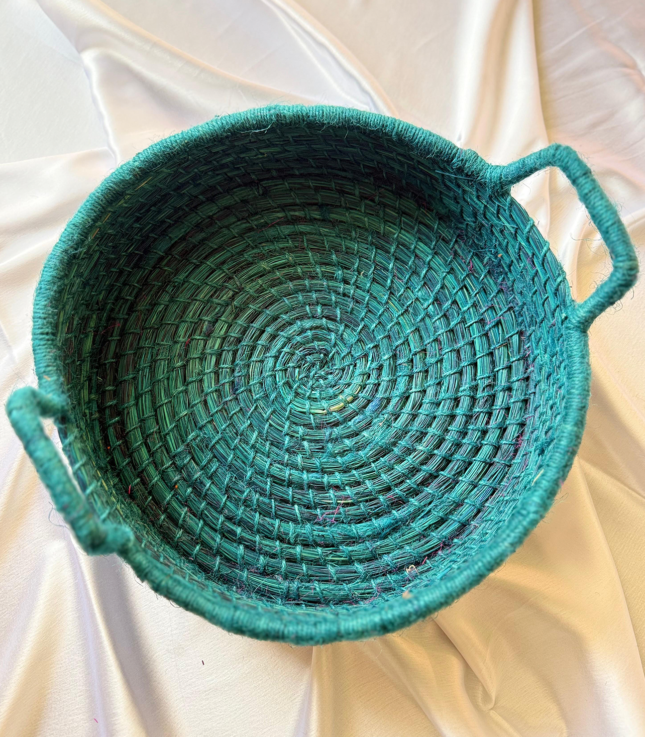 Solid Green Handcrafted Sabai Grass Organiser with Handle