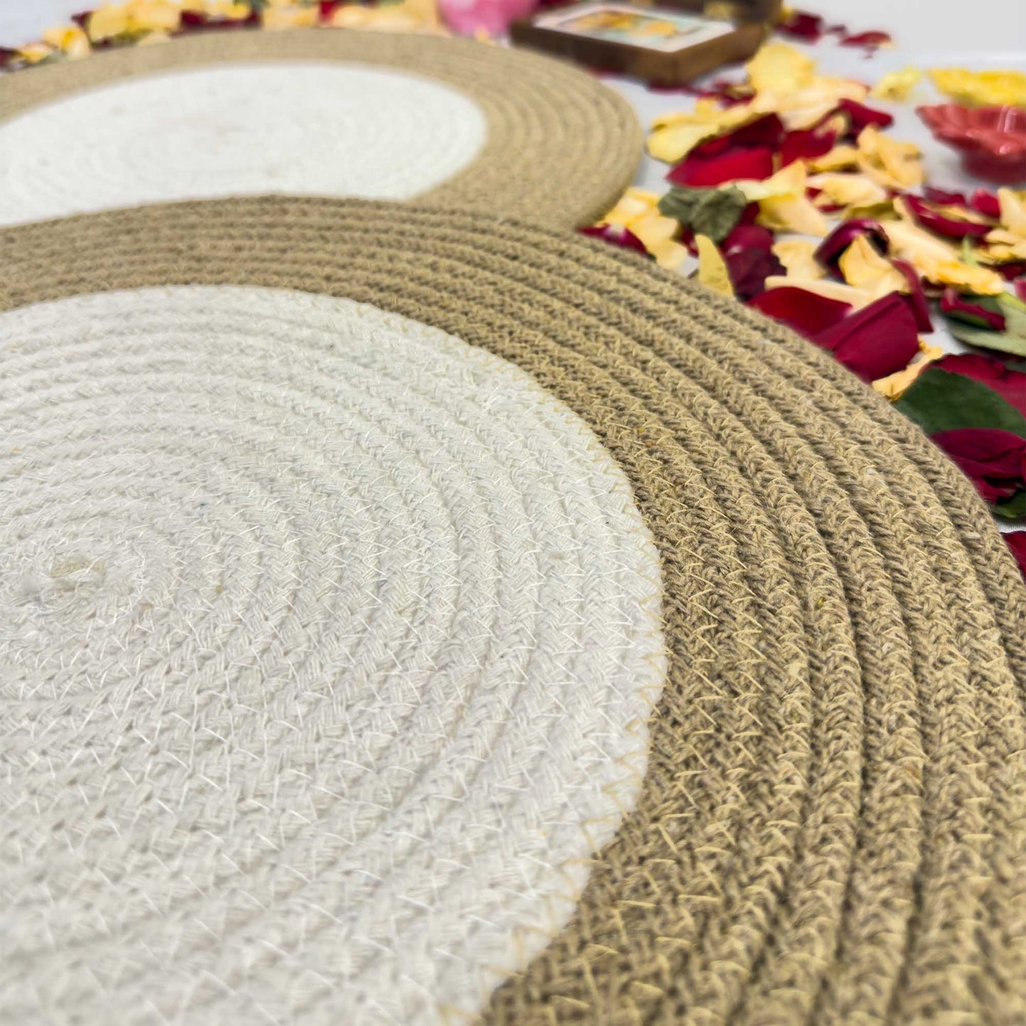 White Centered Jute Table Placemat (Pack of 2) – Eco-Friendly and Stylish