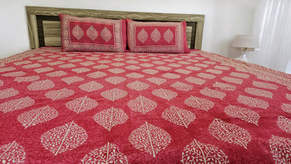 Pink Print Double Bedsheet with 2 Pillow Cover