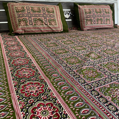 Mehendi Green Kalamkari Bedsheet with 2 Pillow covers