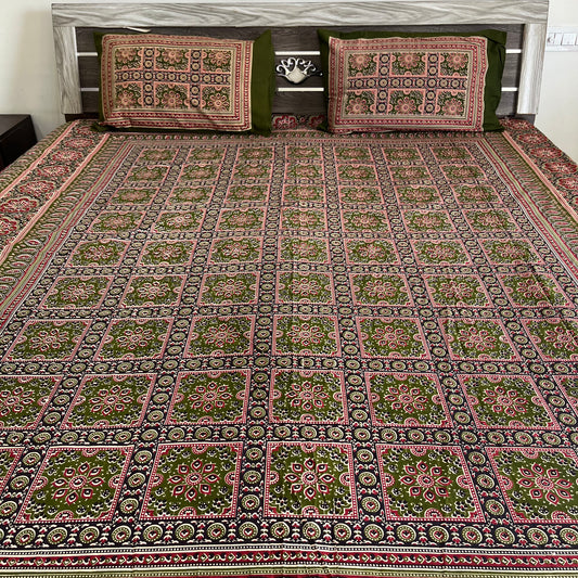 Mehendi Green Kalamkari Bedsheet with 2 Pillow covers