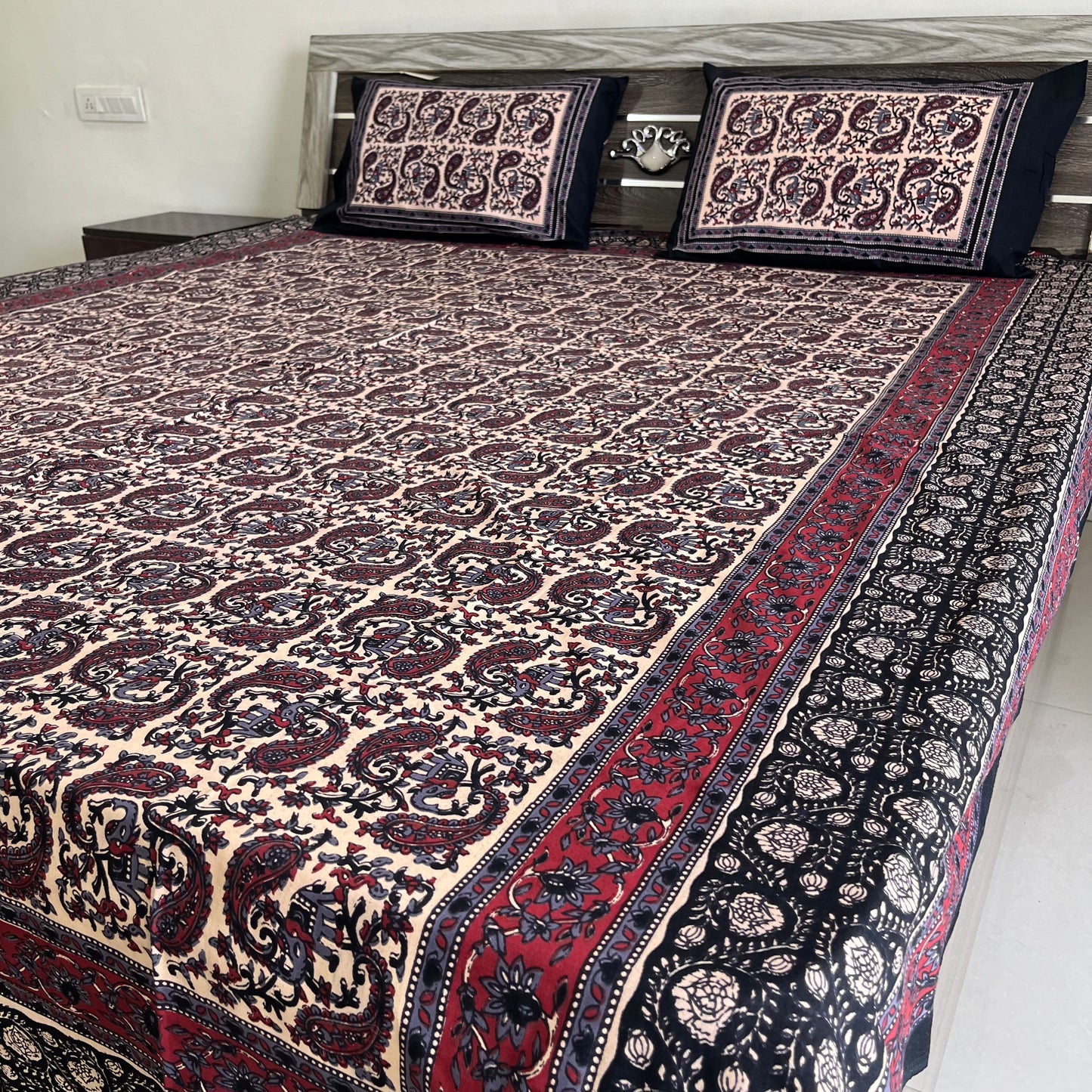 Black Kalamkari Bedsheet with 2 Pillow covers
