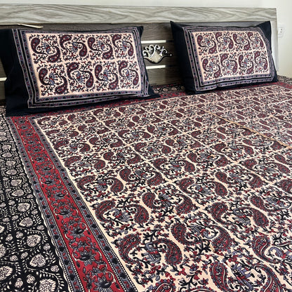 Black Kalamkari Bedsheet with 2 Pillow covers