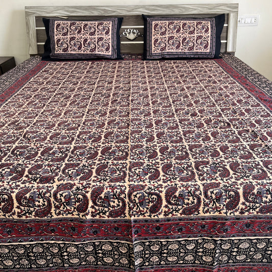 Black Kalamkari Bedsheet with 2 Pillow covers
