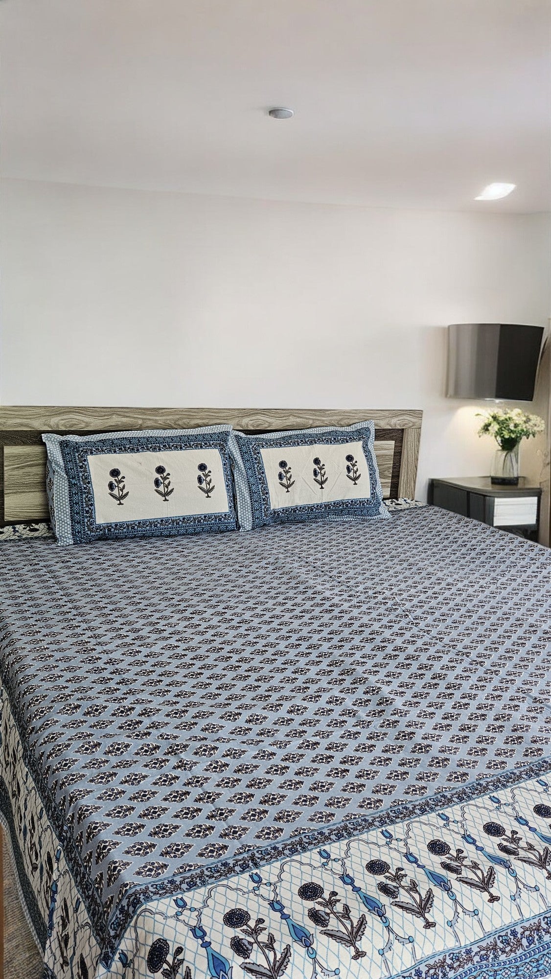 Blue Floral Double Bedsheet with 2 Pillow Cover