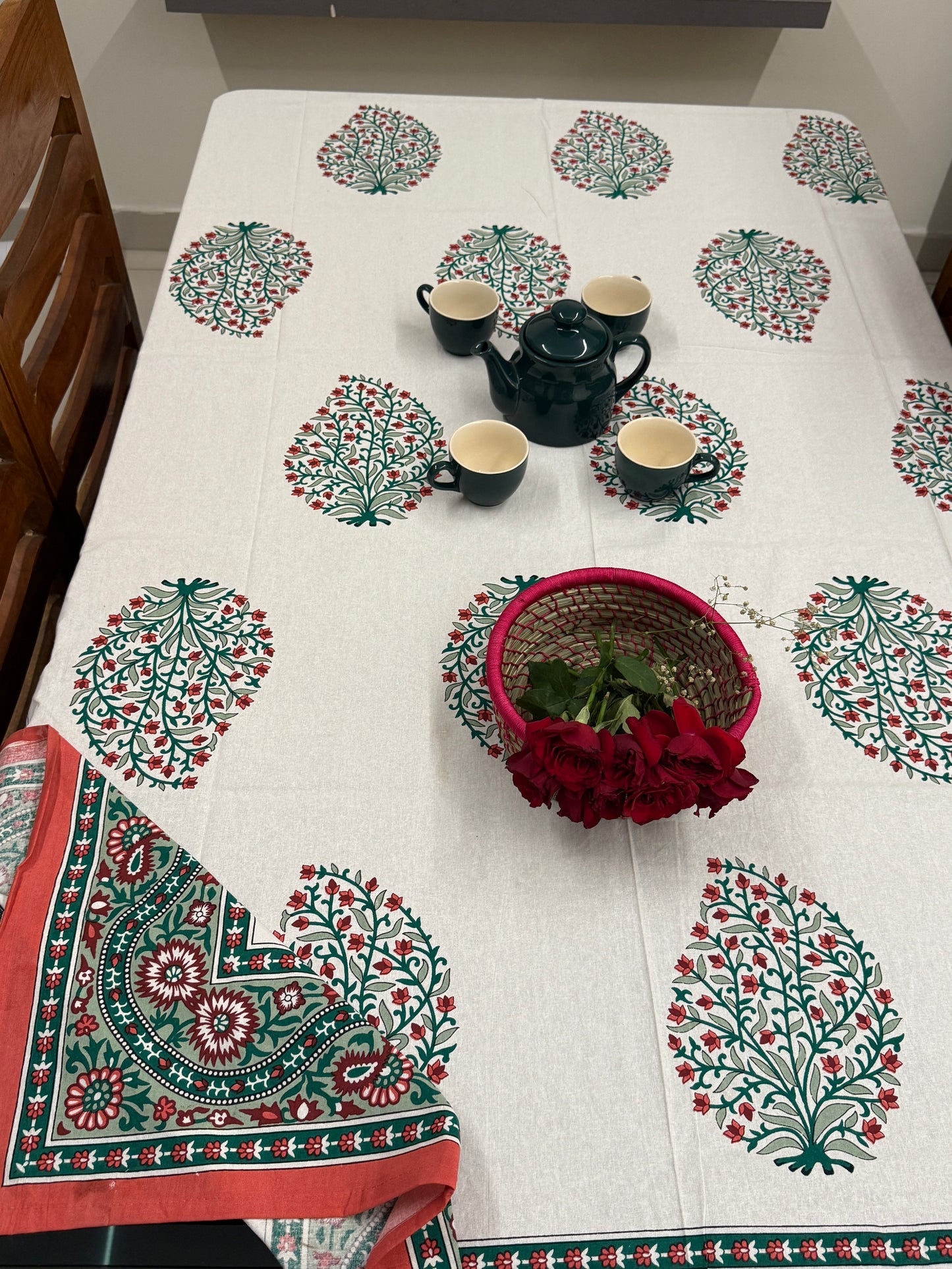 Floral White Red Cotton Handblock Table Cover – 60x90 Inches for 6-Seater Dining Tables
