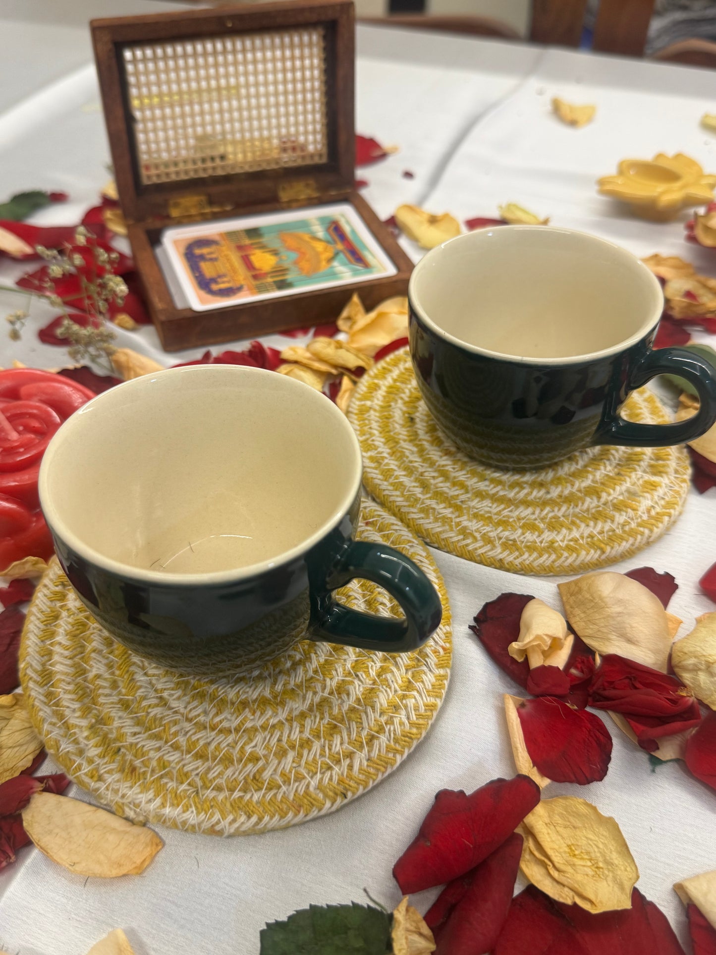 Round Decorative  Jute Coaster for Dining Set of Four