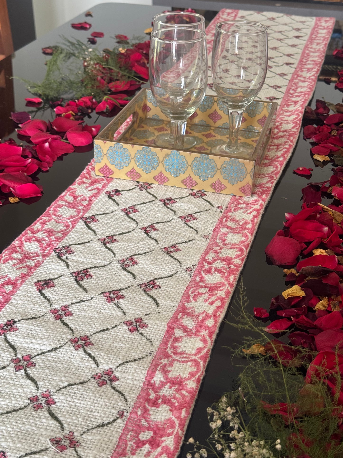 Pink Floral Green Chain Handblock Premium Jute Table Runner