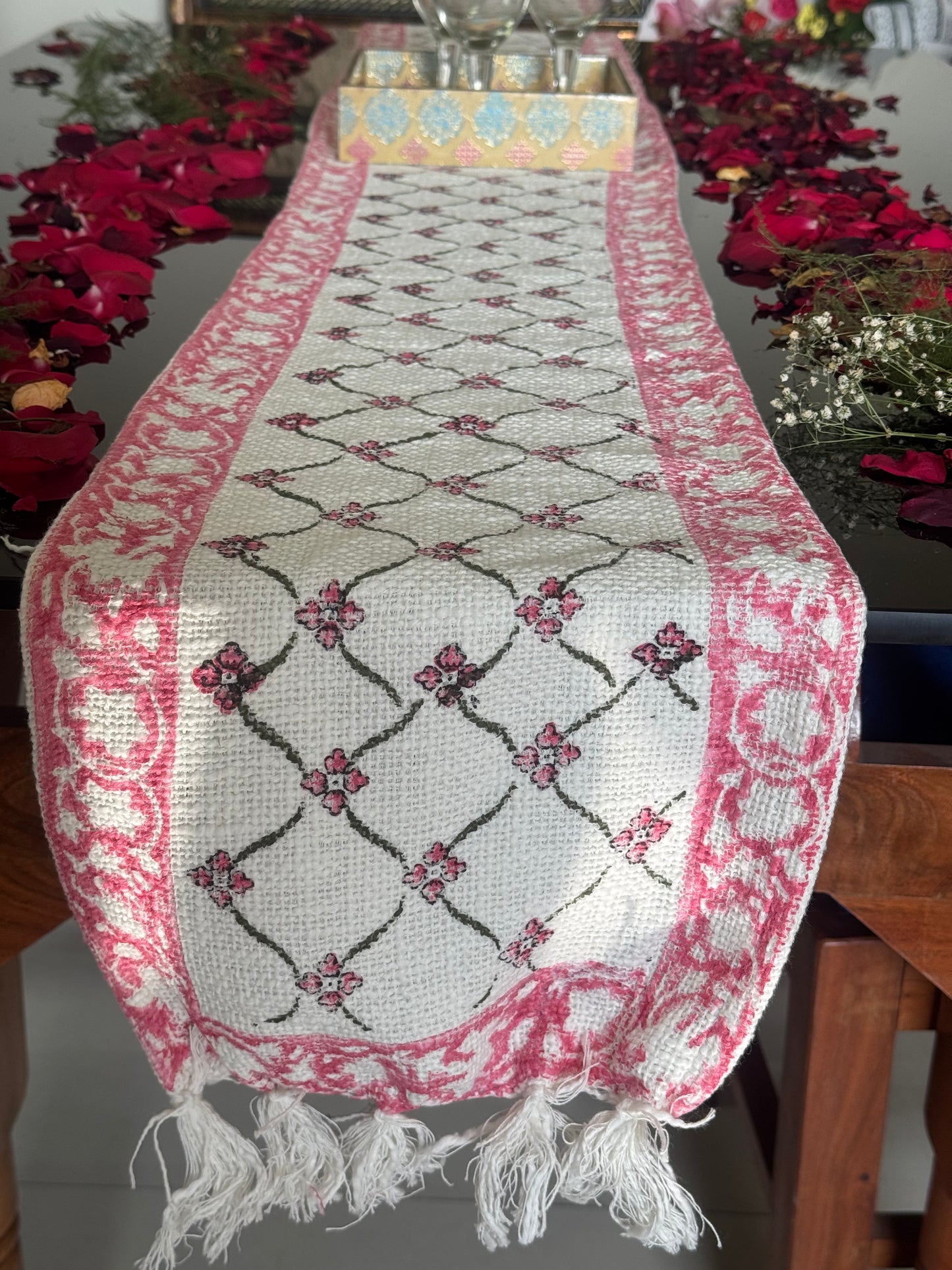 Pink Floral Green Chain Handblock Premium Jute Table Runner