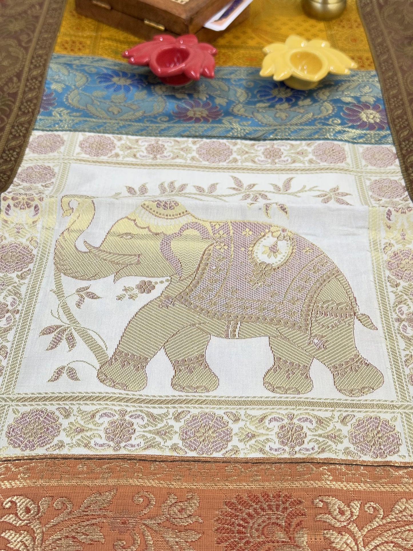 Brown Banarasi Silk Patchwork Table Runner – Elegant Brocade & Art Silk Table Décor for Luxurious Interiors