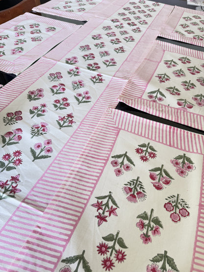 RED PINK BORDER DECORATIVE  FESTIVE COTTON RUNNER AND MAT (1+6)