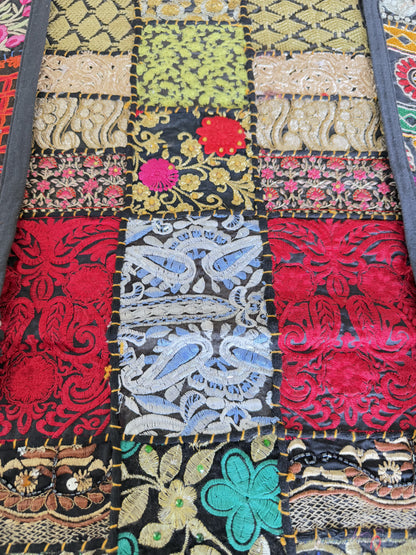 Black Kambadiya Patchwork Rajasthani Runner Set with 6 Placemats