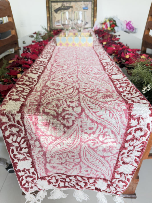 Red Bordered Pink Center Premium Jute Table Runner .