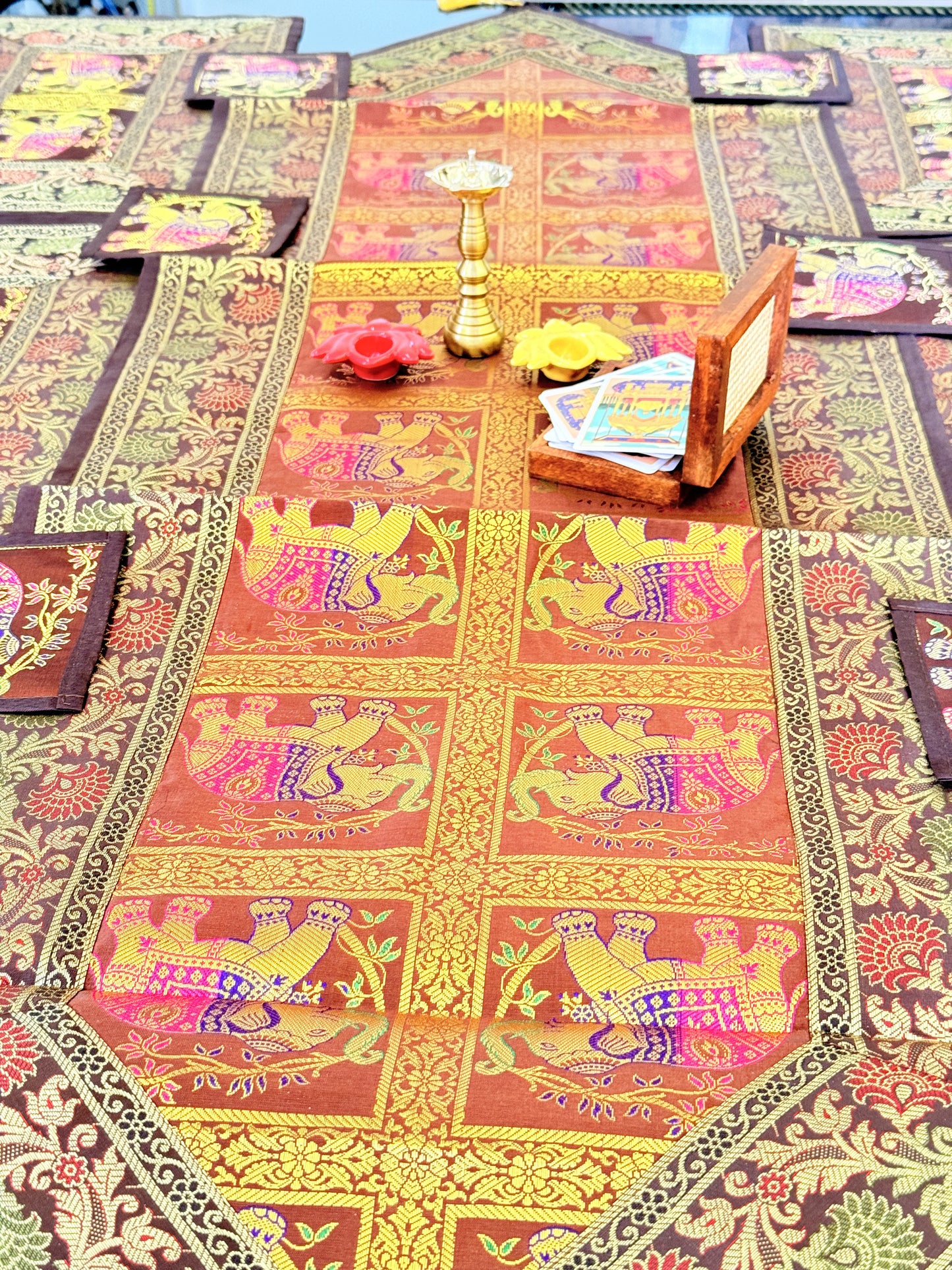 GOLD DECORATIVE FESTIVE BANARASI AILK RUNNER MAT AND COASTER SET