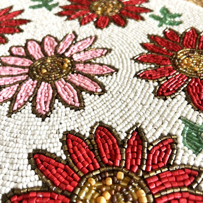 Red Flower Handcrafted Beaded Placemat – 14-inch Round Decorative Table Mat