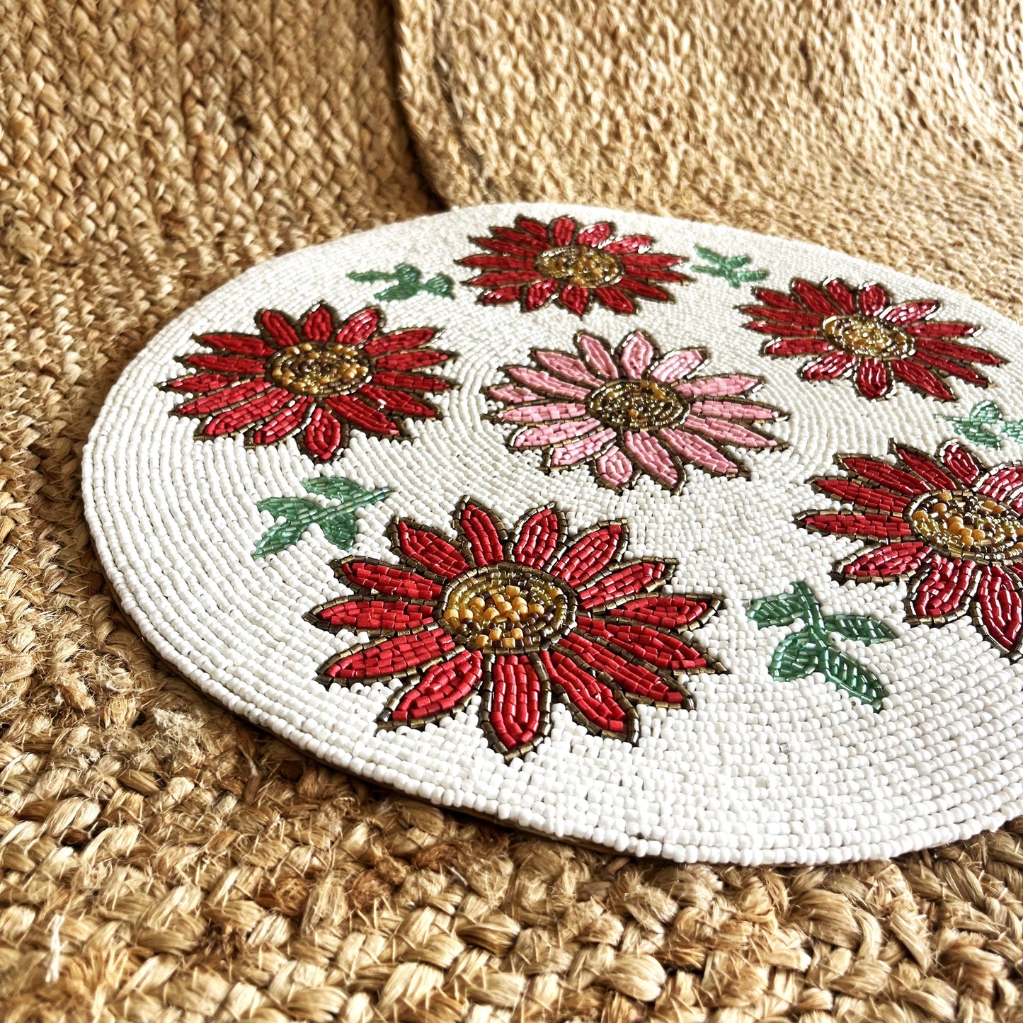 Red Flower Handcrafted Beaded Placemat – 14-inch Round Decorative Table Mat