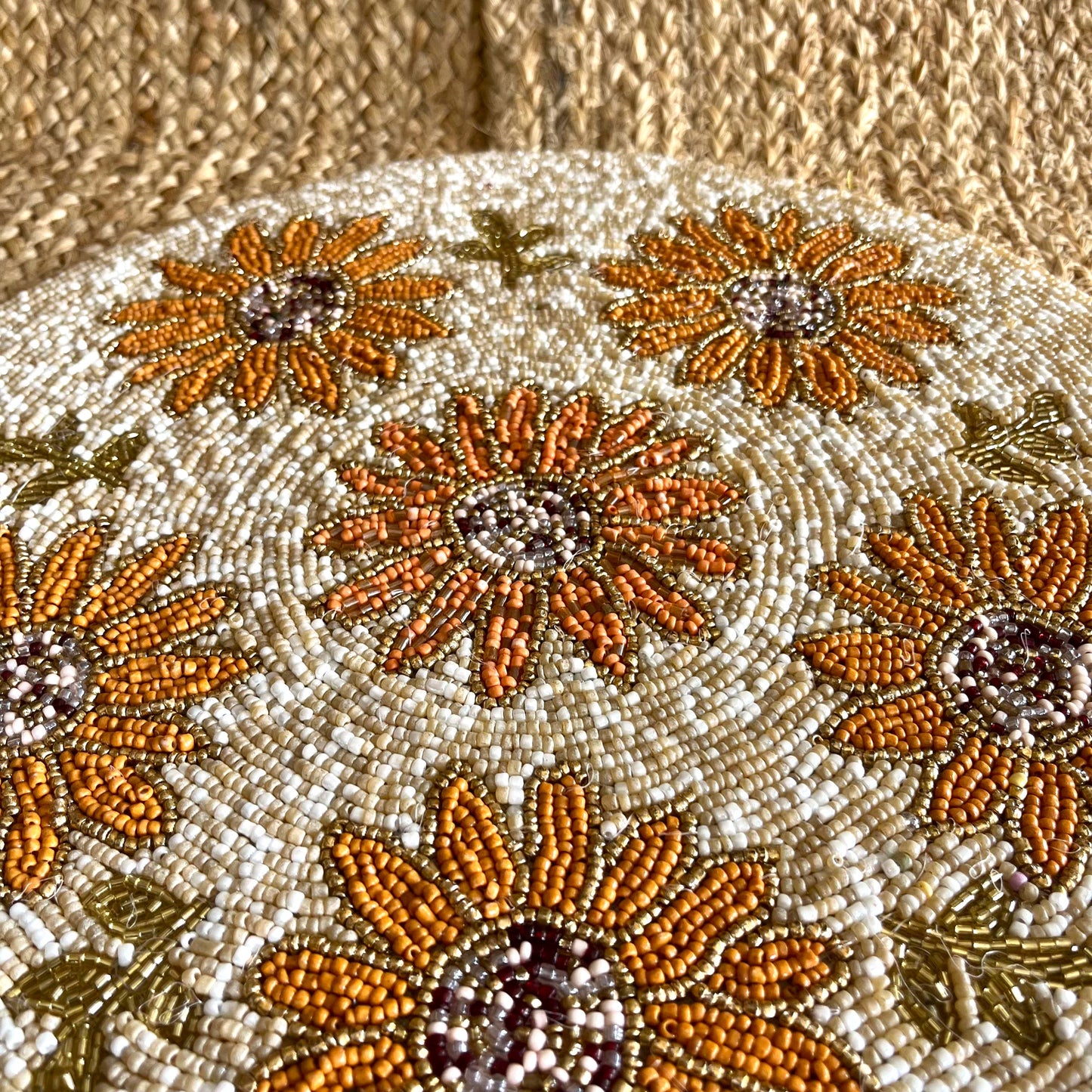 Golden Sunflower Handcrafted Beaded Placemat – 14-inch Round Autumn Floral Table Decor