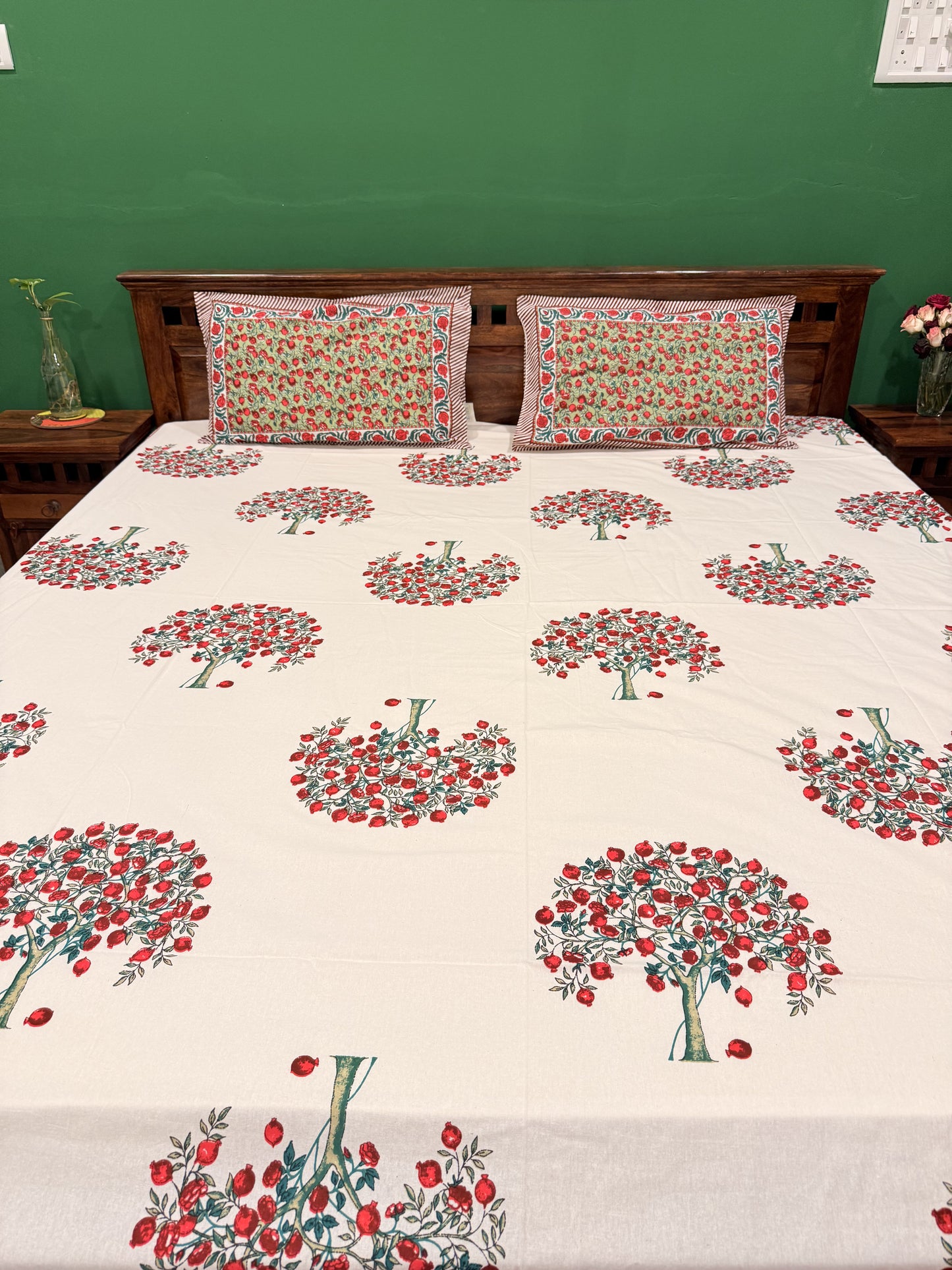 Red Bunch Floral Premium Cotton Double  Handblock Bedsheet