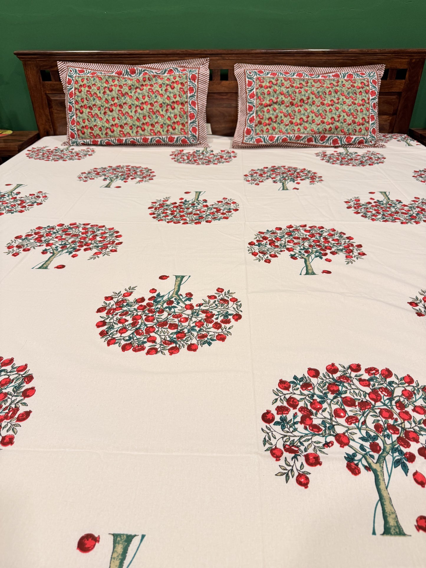 Red Bunch Floral Premium Cotton Double  Handblock Bedsheet