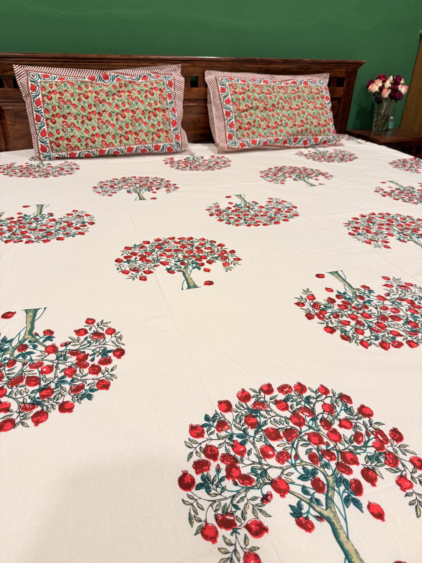 Red Bunch Floral Premium Cotton Double  Handblock Bedsheet