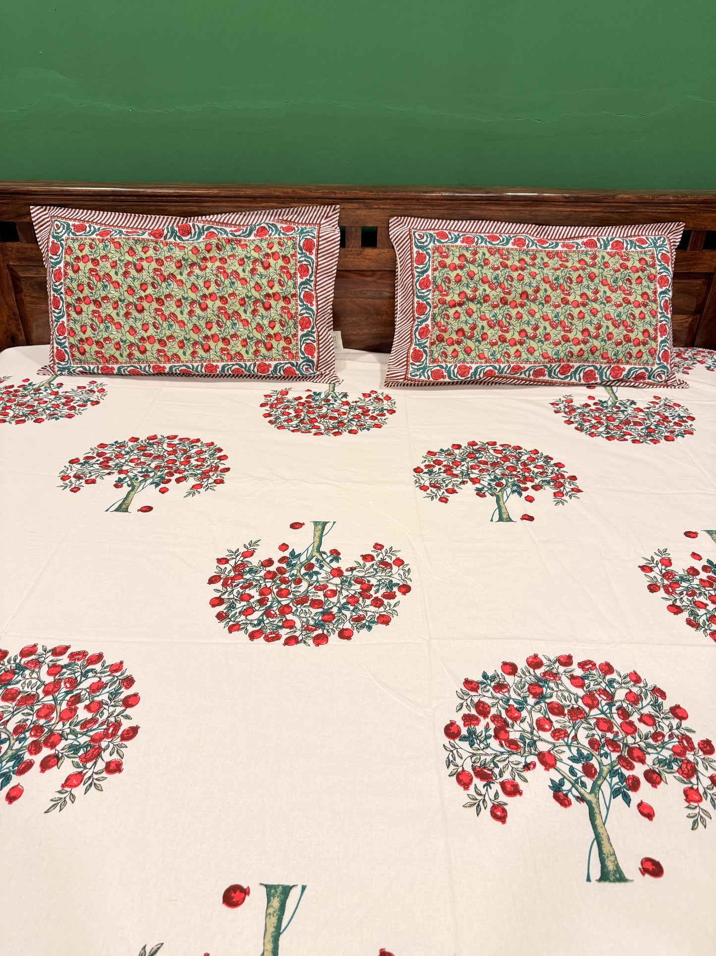 Red Bunch Floral Premium Cotton Double  Handblock Bedsheet