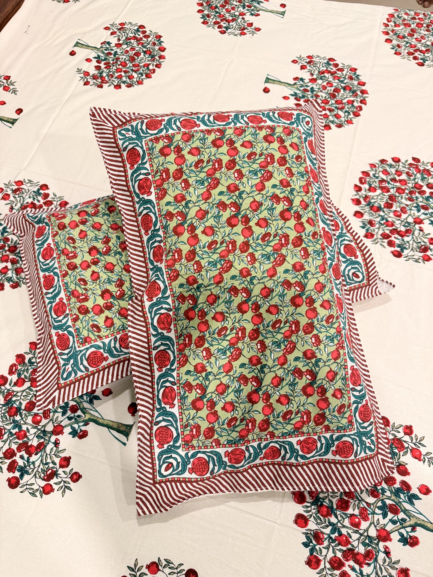 Red Bunch Floral Premium Cotton Double  Handblock Bedsheet
