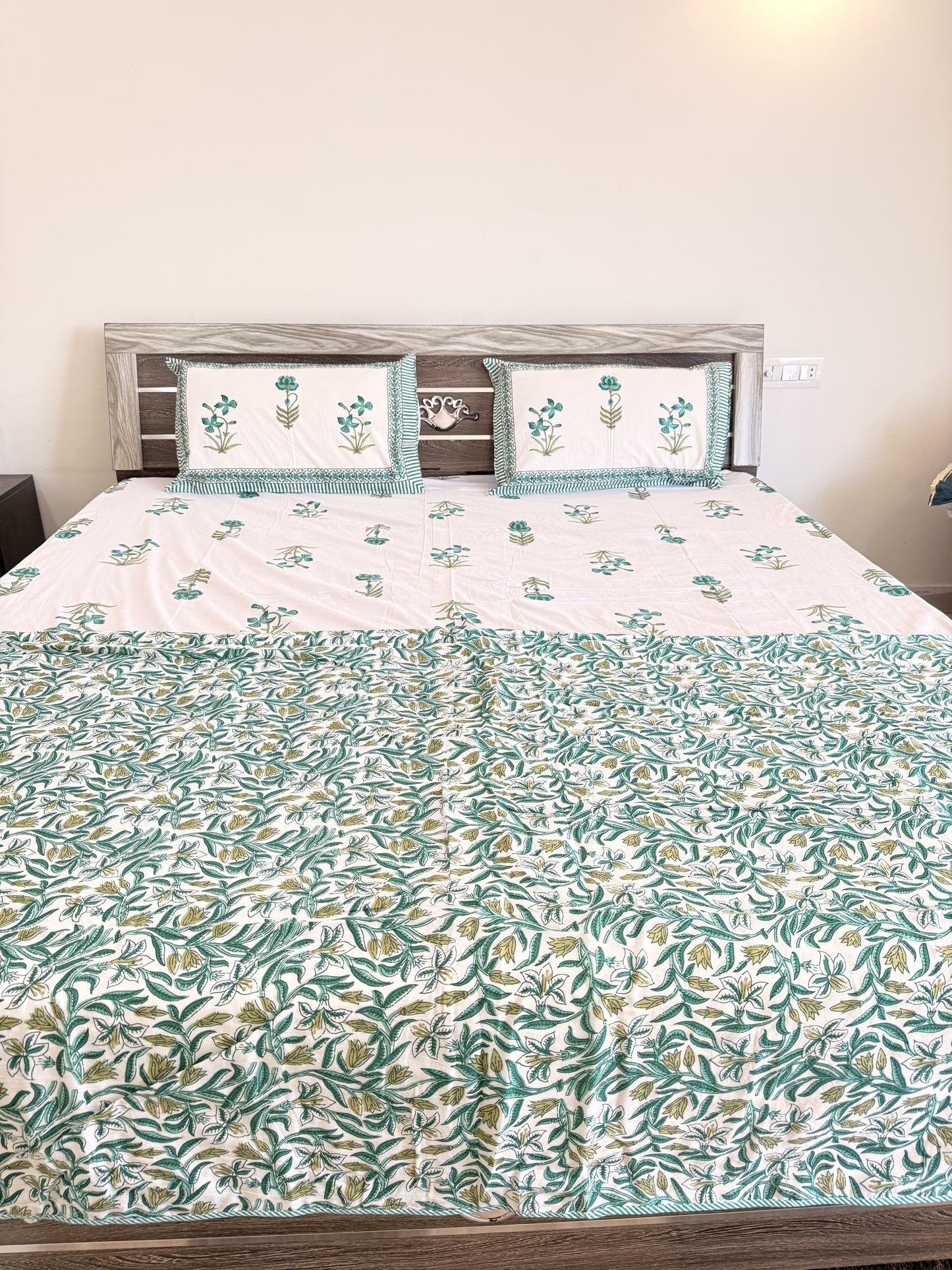 Green Single Floral Handblock Double Bedsheet