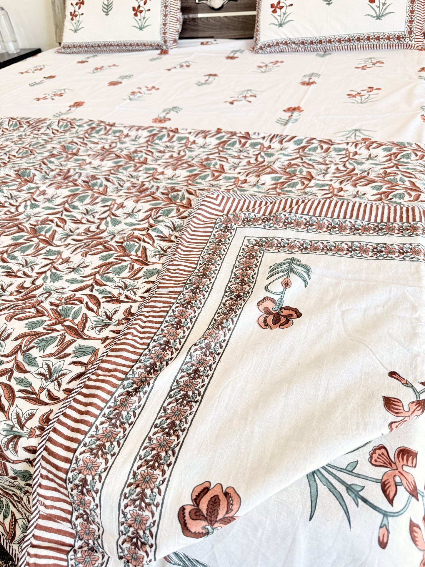 Red Single Floral Double Dohar, Bedsheet and Pillow Cover Set