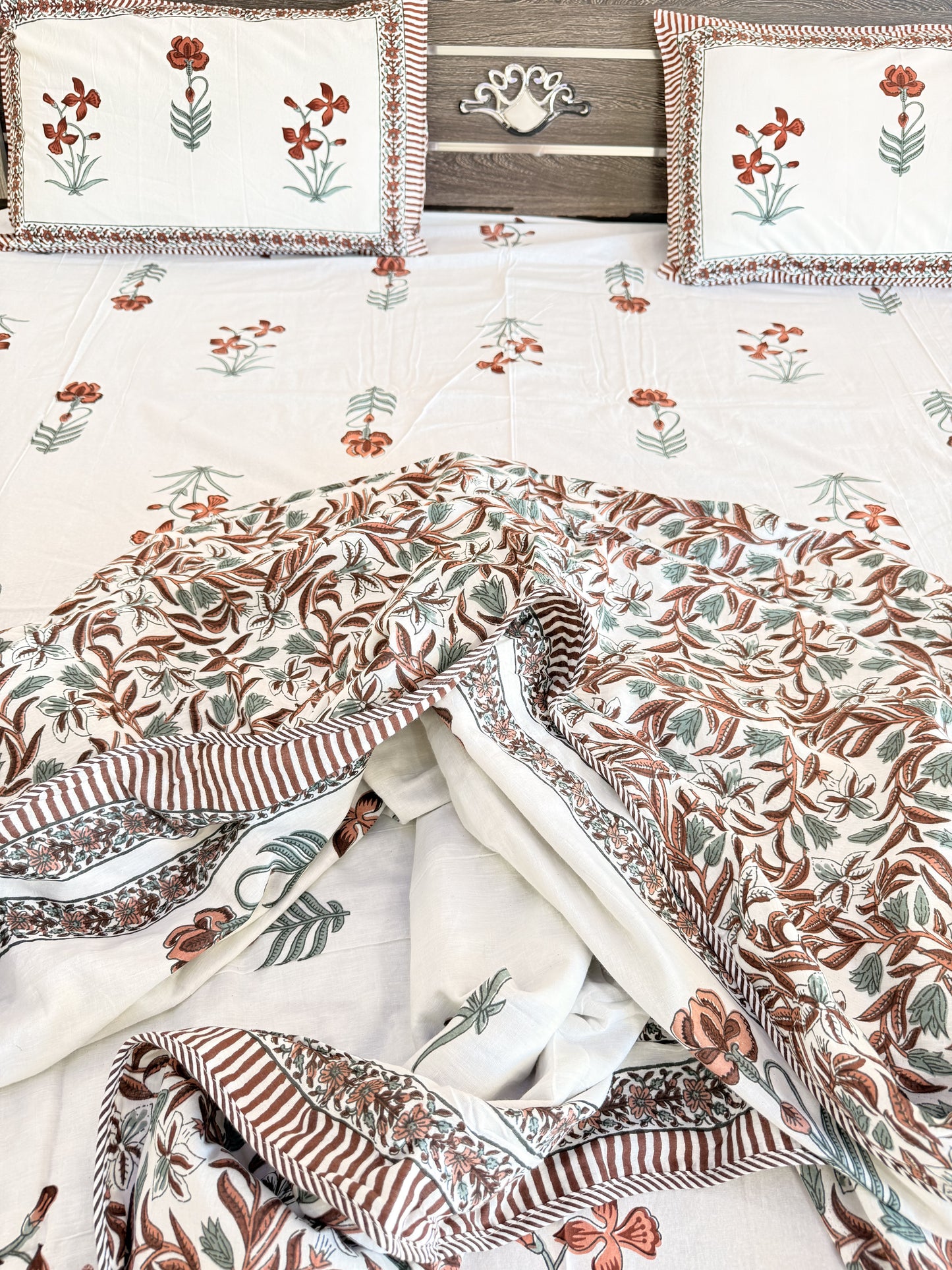 Red Single Floral Double Dohar, Bedsheet and Pillow Cover Set
