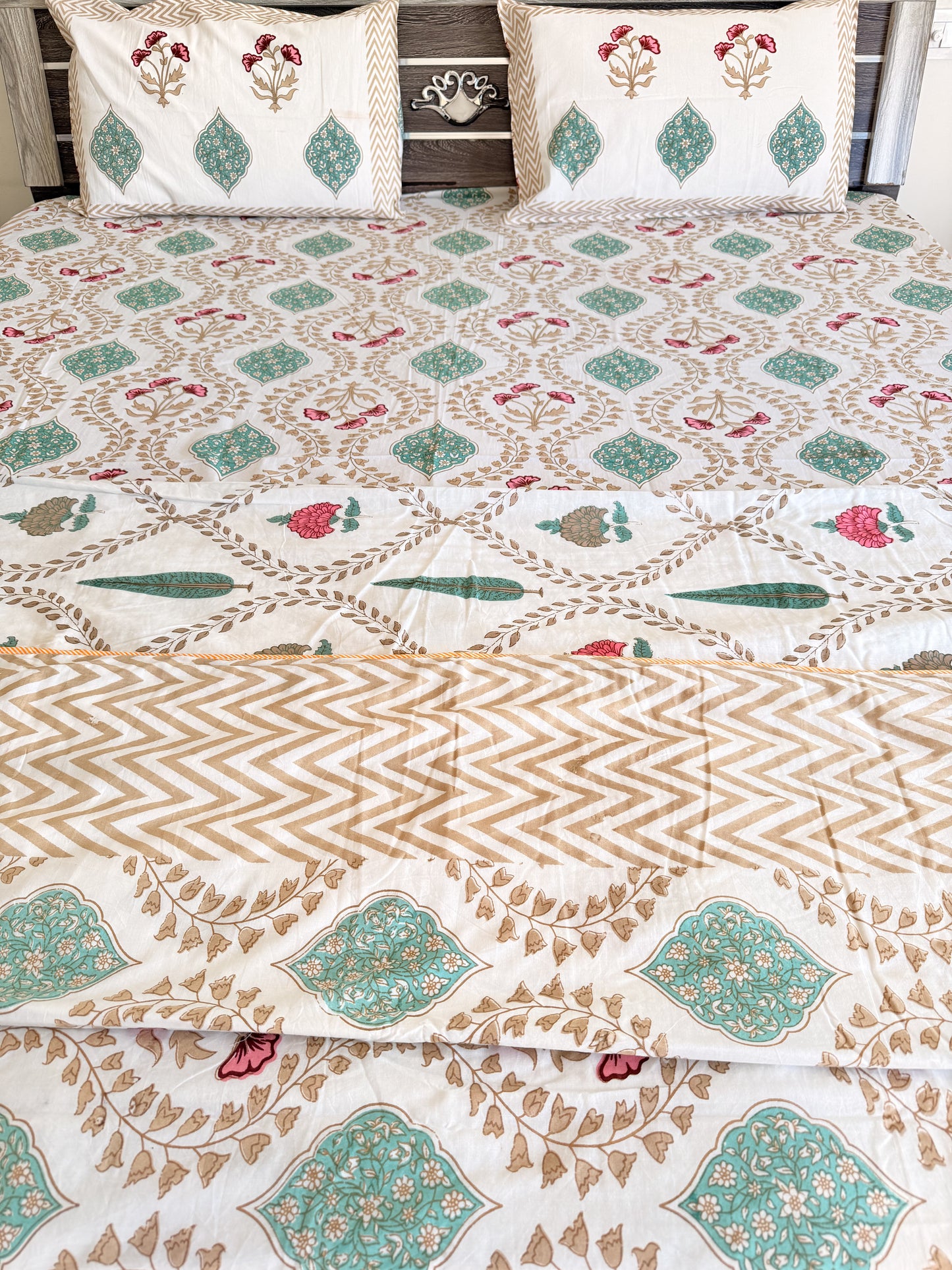 Brown wave Handblock Cotton Double Dohar with Double Bedsheet