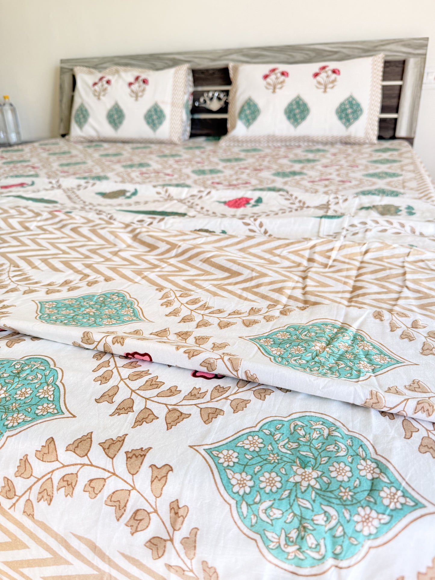 Brown wave Handblock Cotton Double Dohar with Double Bedsheet