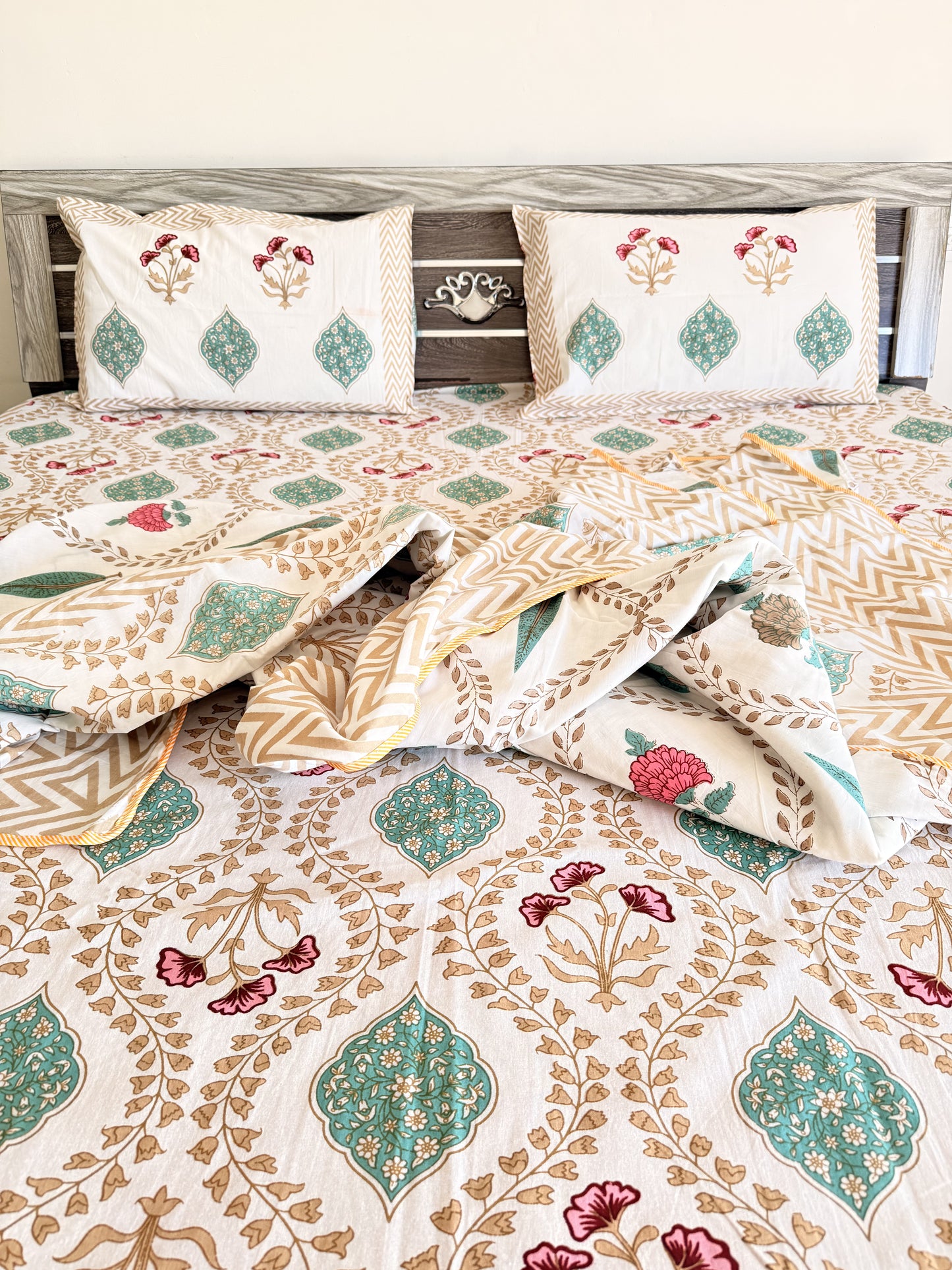 Brown wave Handblock Cotton Double Dohar with Double Bedsheet