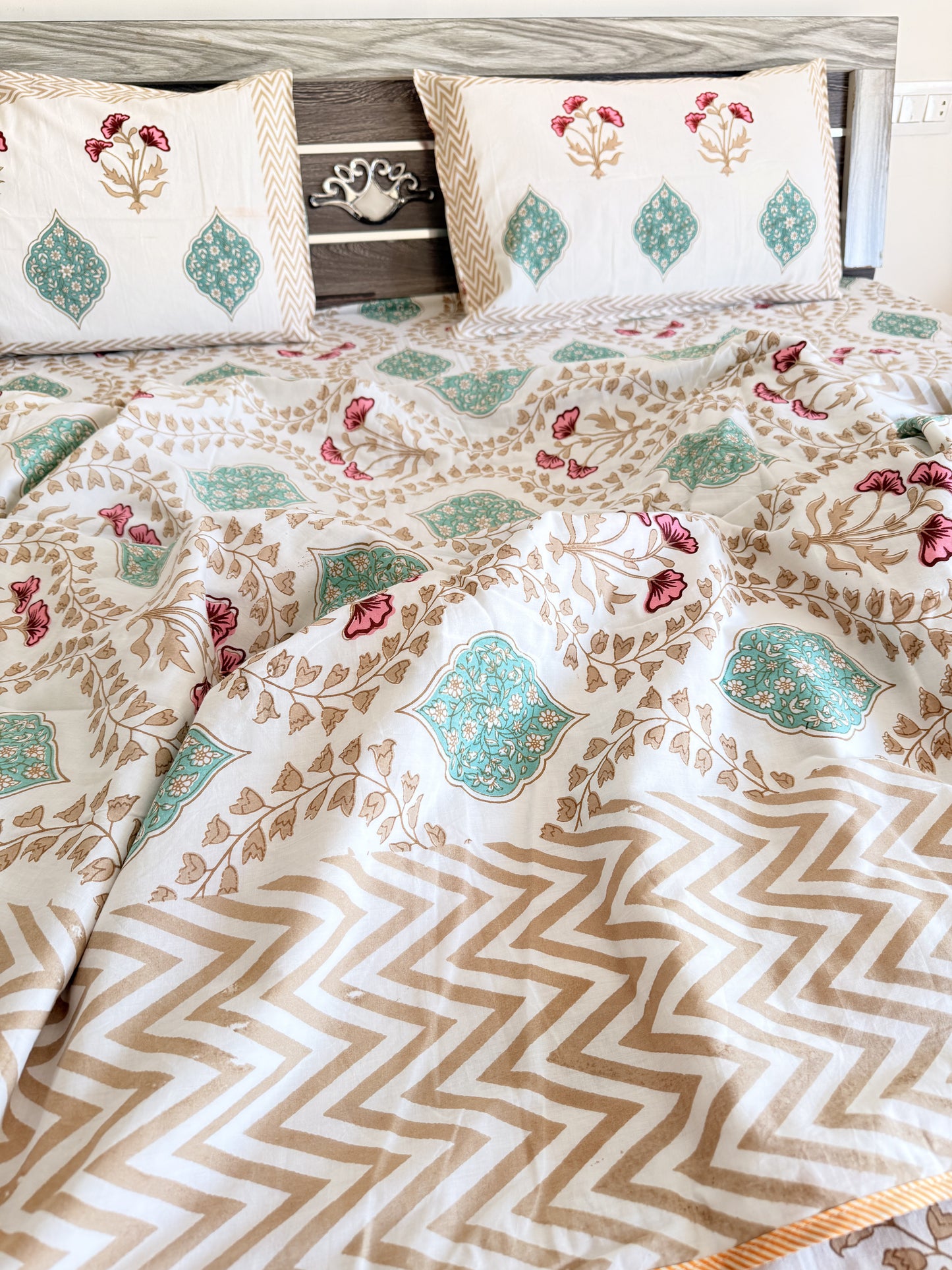 Brown wave Handblock Cotton Double Dohar with Double Bedsheet