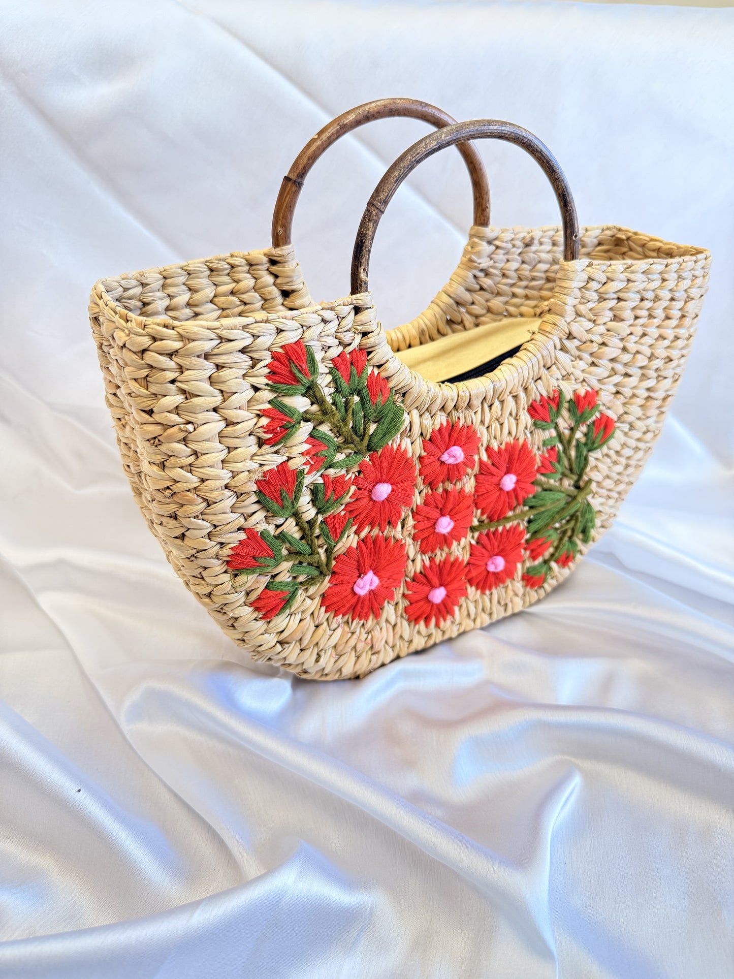 Red Blossom U-Shaped Kauna Embroidery Bag