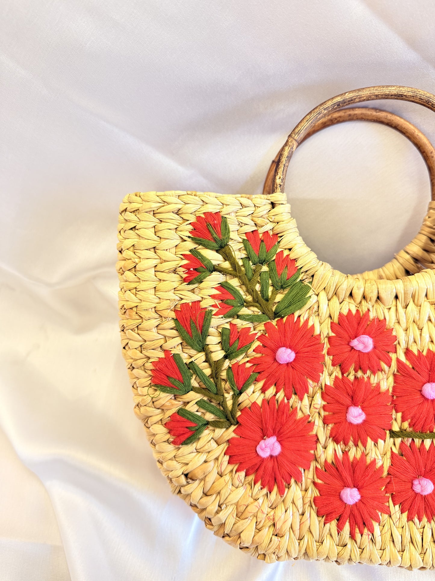 Red Blossom U-Shaped Kauna Embroidery Bag