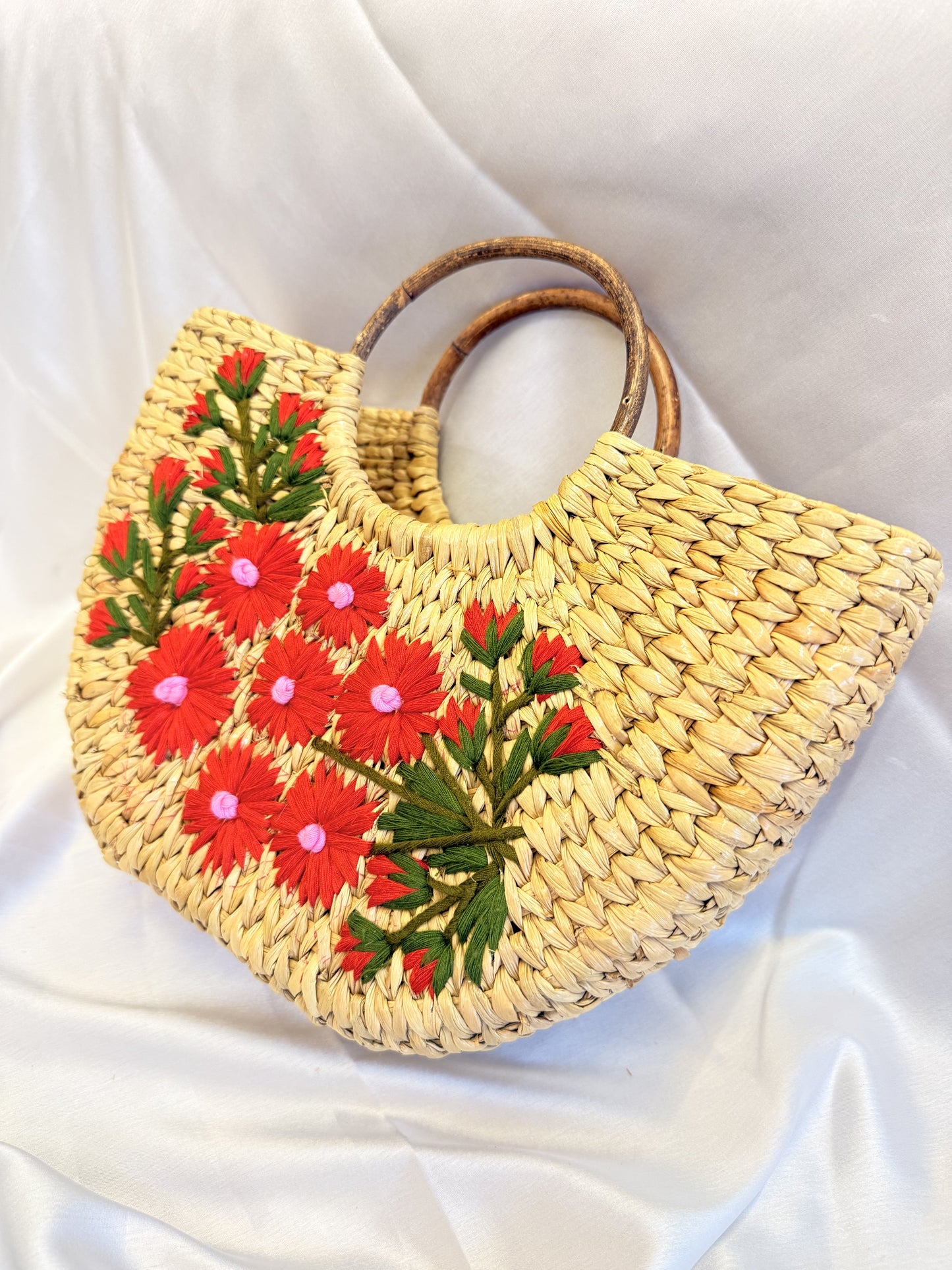 Red Blossom U-Shaped Kauna Embroidery Bag