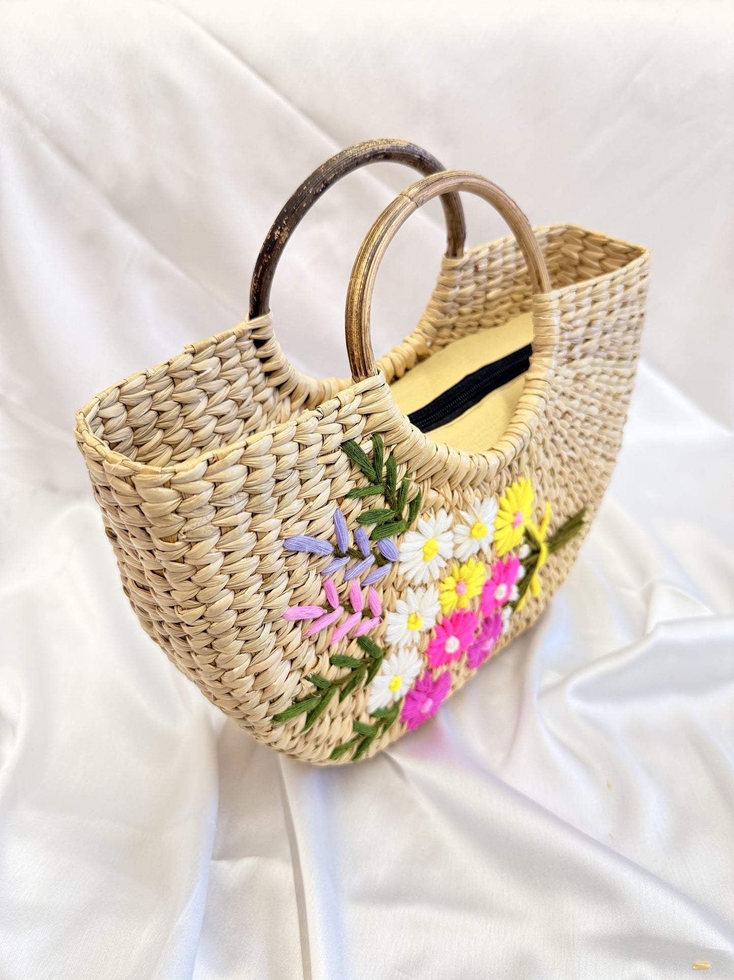 Pink Flower Bunch U-Shape Kauna Embroidery Bag