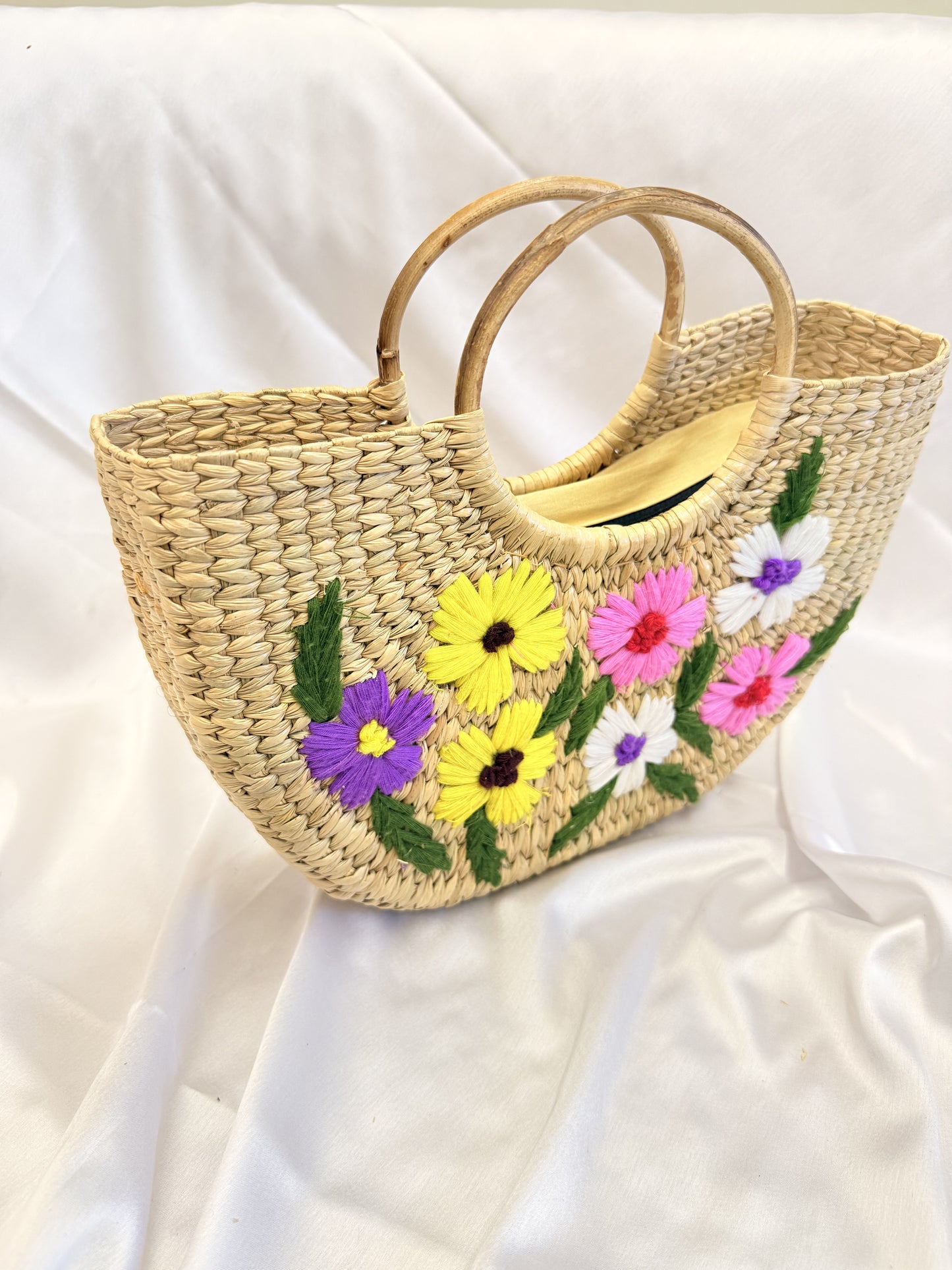 Multi-Flower U-Shaped Kauna Embroidery Bag