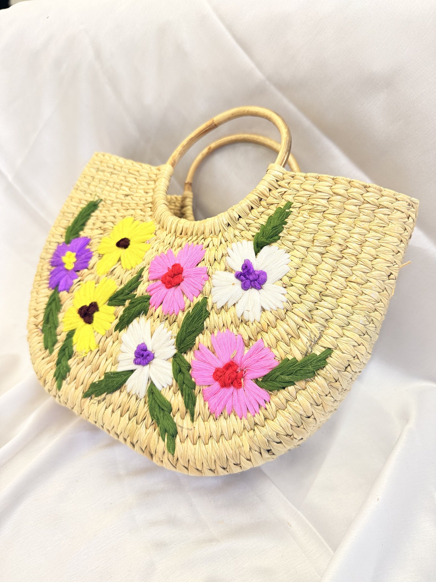 Multi-Flower U-Shaped Kauna Embroidery Bag