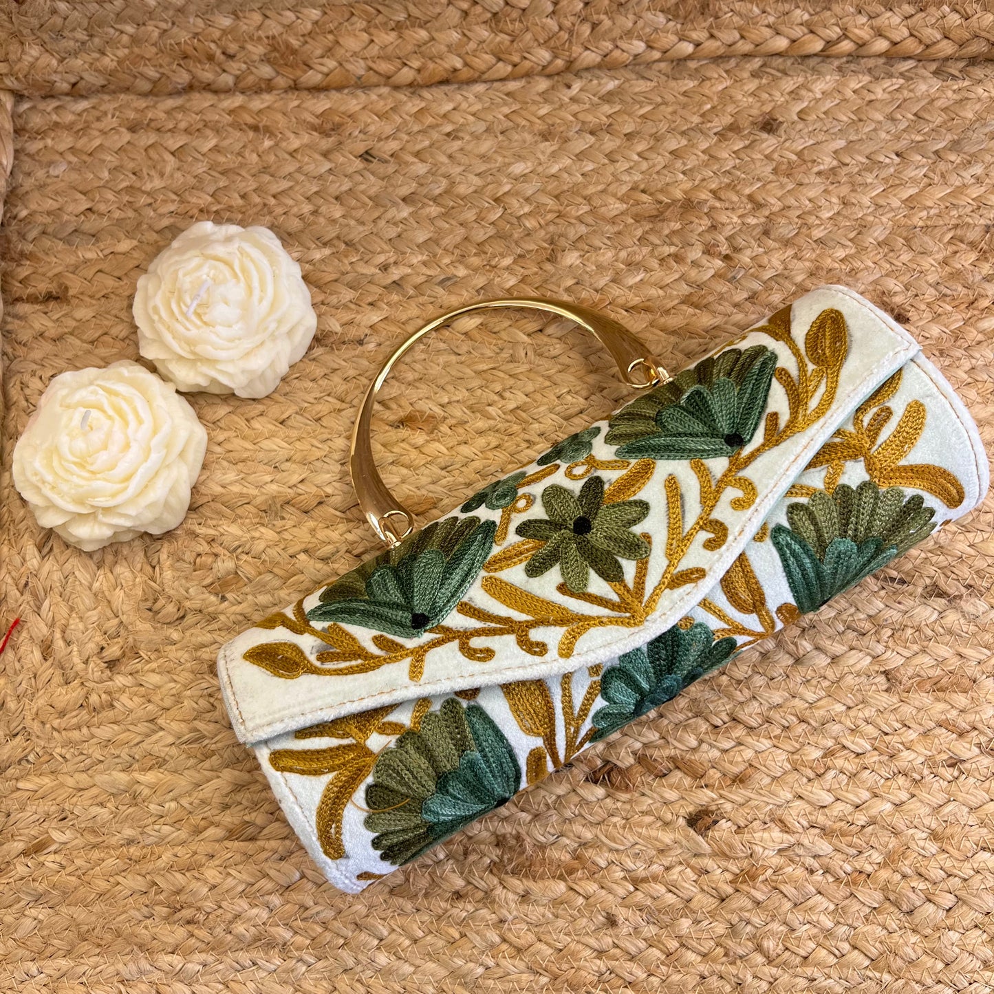 Snow White Green Floral Premium Kashmiri Velvet Embroidered Clutch