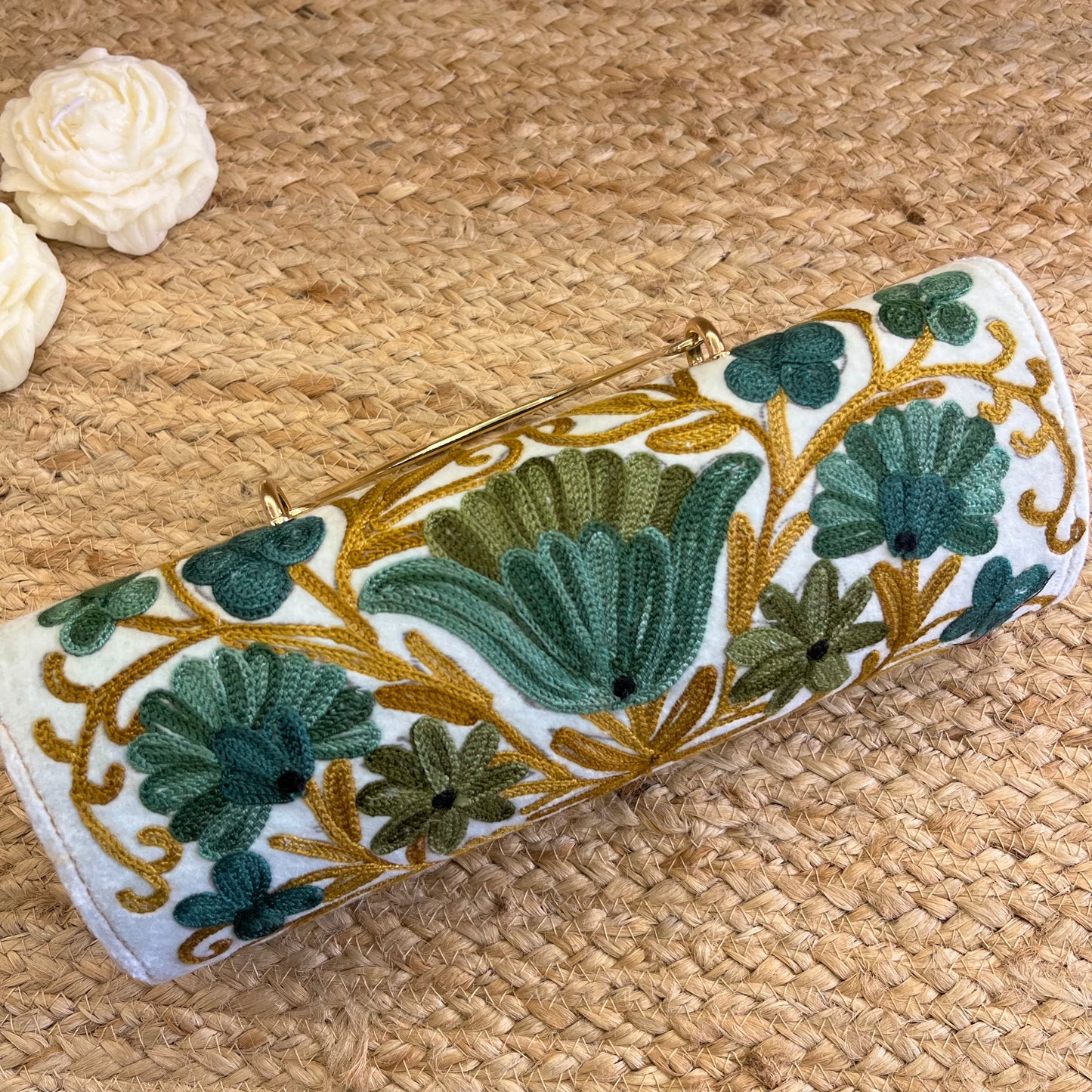 Snow White Green Floral Premium Kashmiri Velvet Embroidered Clutch