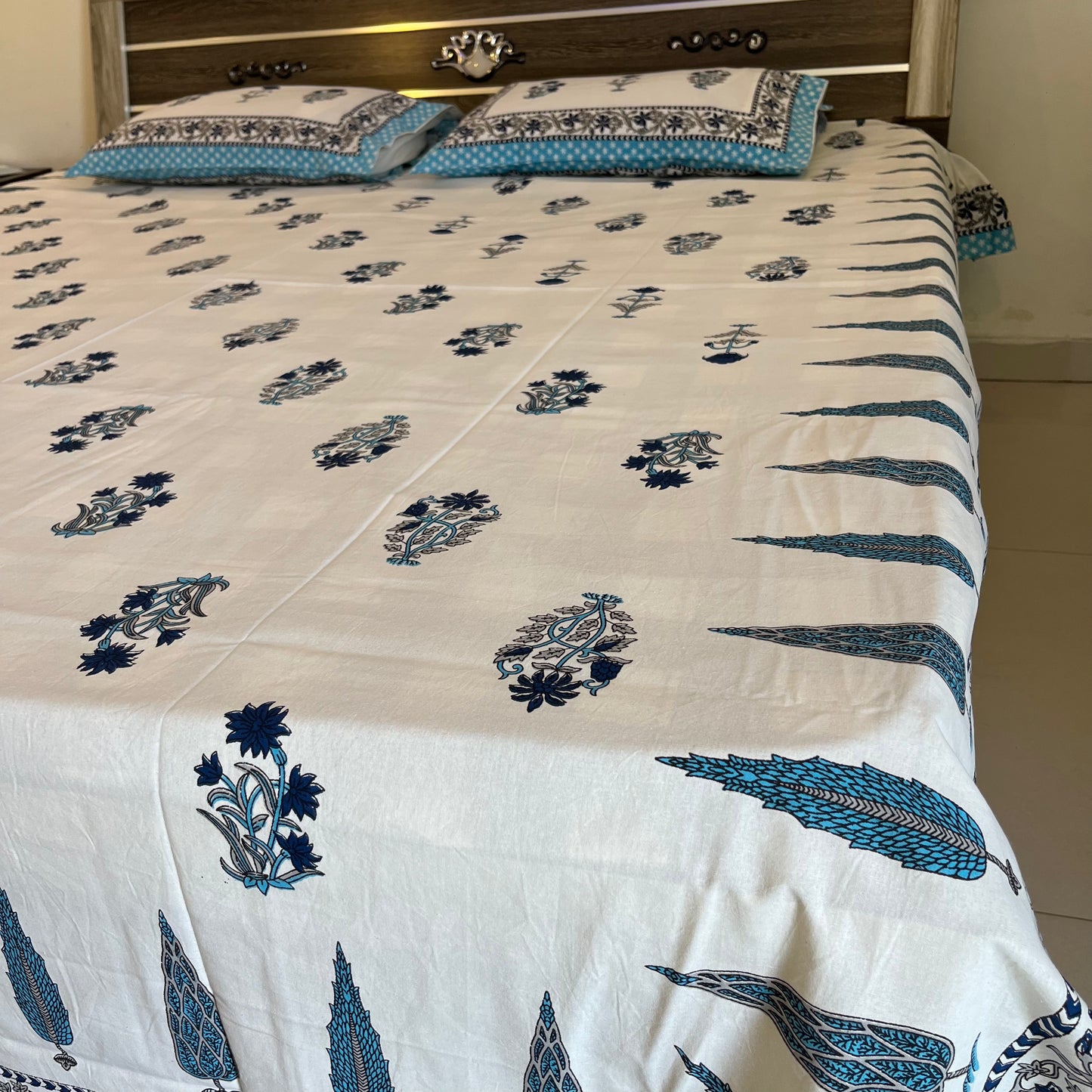 Handblock White Blue Cotton Double Bedsheet