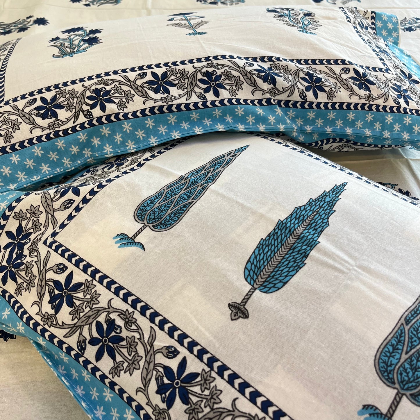 Handblock White Blue Cotton Double Bedsheet