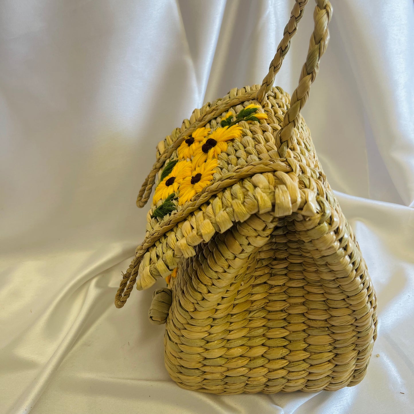 Daisy Yellow Handcrafted Kauna Grass Embroidery Handbag
